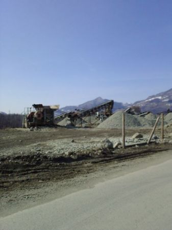 Dezastru ecologic, cu aprobarea autorităţilor
