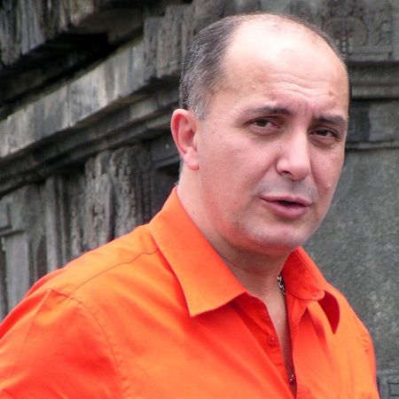 Miliardarul Popoviciu, reţinut de DNA