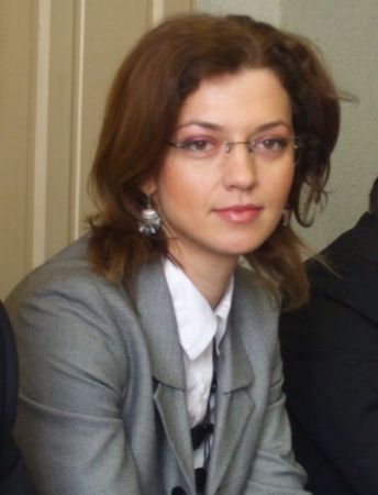 PDL ar putea vota moţiunea împotriva Ecaterinei Andronescu