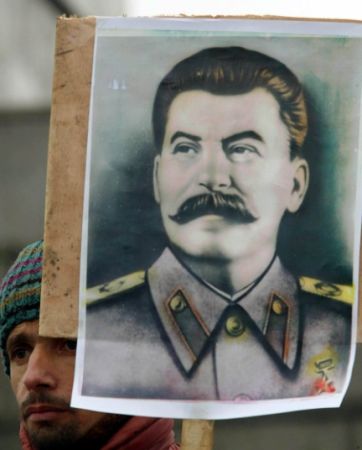 Poliţiştii ruşi învaţă că Stalin a fost ucis de "sionişti"