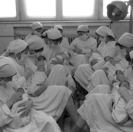Românii de 40 de ani, o generaţie de învingători
