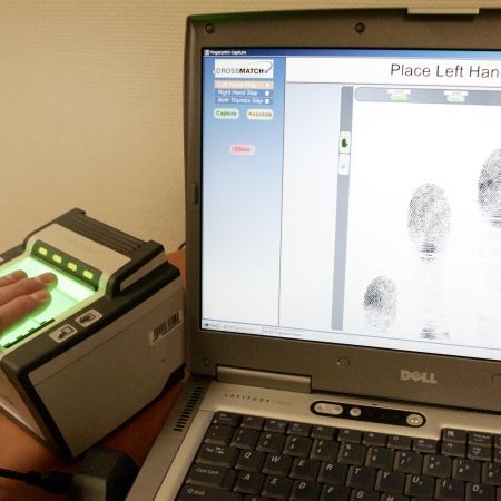 UE a renunţat la amprentarea copiilor sub 12 ani