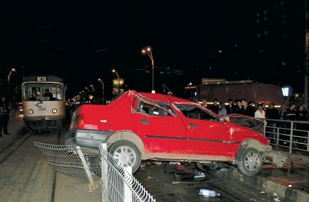 „Băi, vino să vezi ce accident tare!”