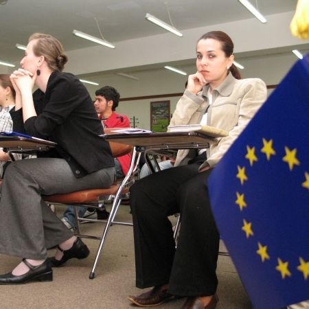 CE evaluează rezultatele sistemului Bologna
