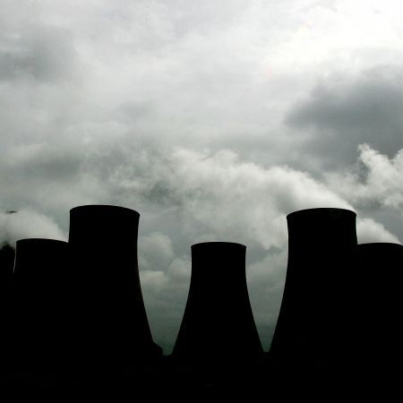 Cercetătorii cer eliminarea combustibililor fosili