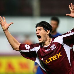 Cristi Săpunaru, cel mai ieftin de pe teren