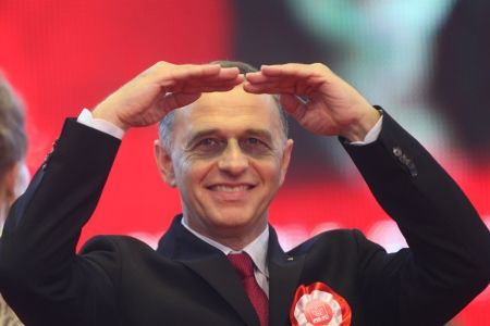 Geoană: „Cum mama mă-sii a reuşit Băsescu să câştige?”