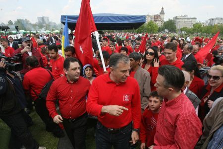 Geoană lansează micii de Dăbuleni