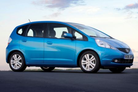 Honda Jazz, spaţiu şi preţ mult peste media clasei