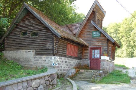 Ioan Neculaie îşi vinde activele