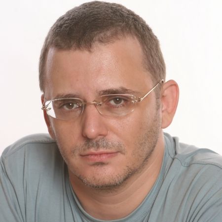 IULIAN COMANESCU: Publicul şi tabloidele