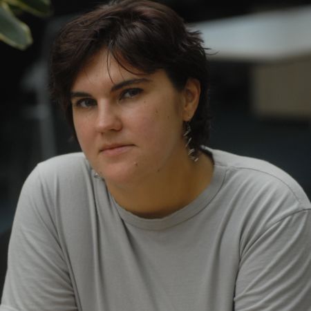 MARIE-LOUISE PAULESC: „Hoţi de onoare”