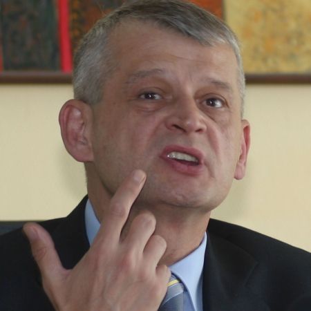 Oprescu anunţă Marea Consolidare