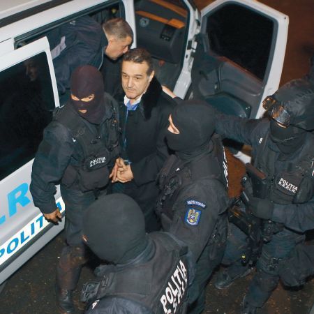"Săptămâna nebunilor", darul lui Vadim pentru Becali