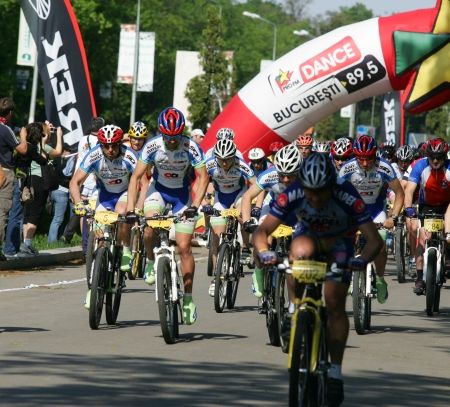500 de ciclişti au „evadat” din Capitală