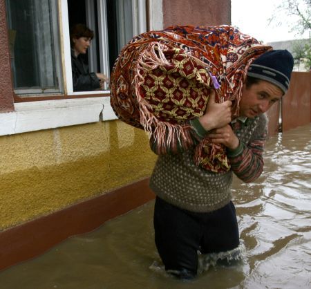Asigurarea obligatorie a caselor, amânată