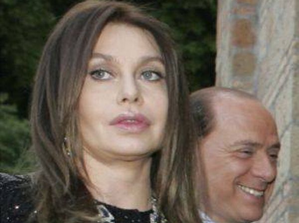 Berlusconi se crede Iisus şi Napoleon