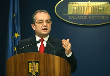 Boc „a uitat” de moţiunea PNL-UDMR