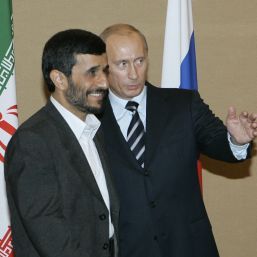 Bomba iraniană se dezamorsează la Kremlin