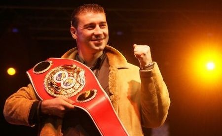 Bute, pe terenul lui Froch