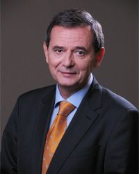 Campania pentru PE, boicotată de cea pentru prezidenţiale