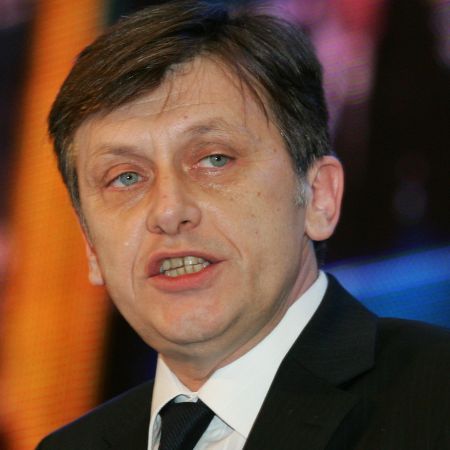 Crin Antonescu, în război pentru locul 2