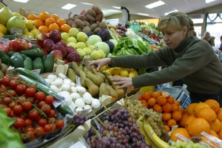 Fructele şi legumele, la control