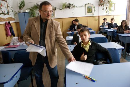 Greşeala, „corectată” cu demisii