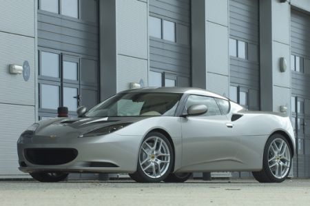 Lotus va produce şi Evora roadster
