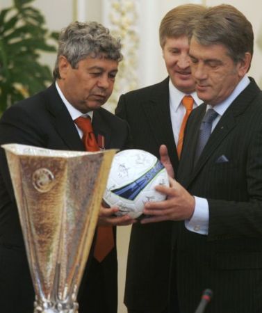 Mircea Lucescu, decorat de preşedintele Ucrainei