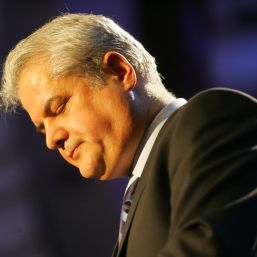 Năstase şi-a lansat carte din postările de pe blog