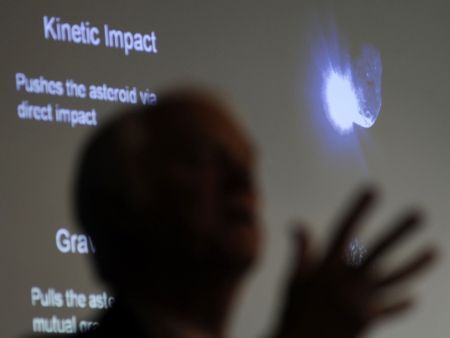 Pământul, ameninţat de un asteroid de 3 kilometri