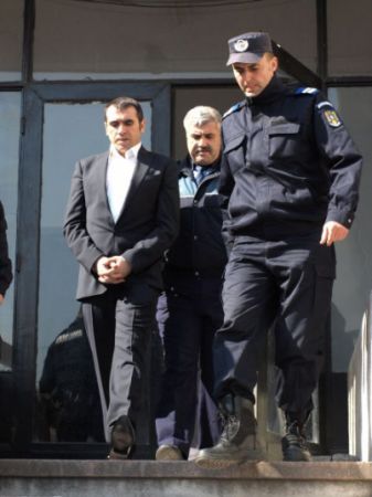 Penescu, creşterea şi descreşterea căluşarului milionar | VIDEO