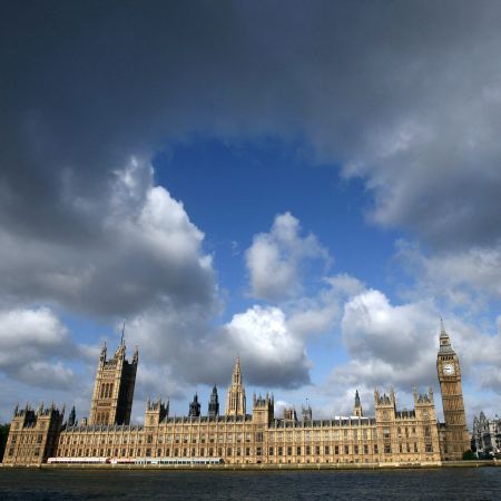 Politicienii, învinşi de dezgustul alegătorilor