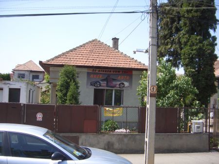 PROTECŢIA CONSUMATORULUI:  „Mi-au mărit dobânda fără să mă consulte”