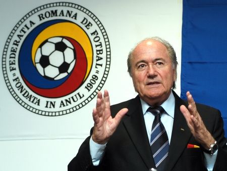 Arbitrajul cu mijloace tehnologice, discutat de FIFA