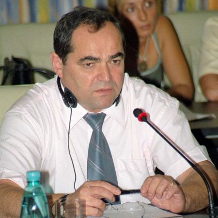 Ascensiunea şi căderea „ţarului” Necolaiciuc