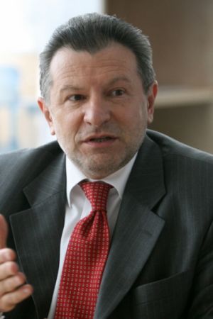 Berceanu: Contractul cu Bechtel a fost semnat pentru a intra în NATO