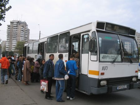 Călătoria cu RATB-ul s-ar putea scumpi