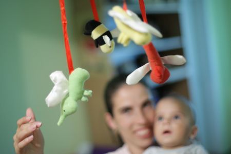 Concediu de creştere a copilului pentru ambii părinţi