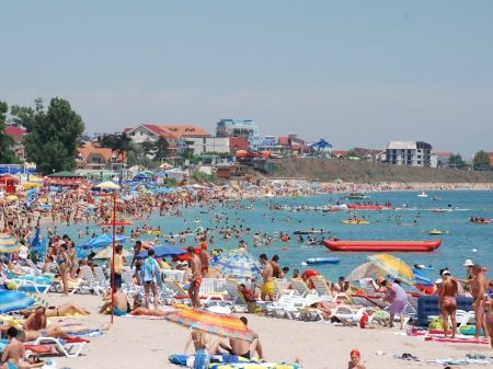 Costineşti, record de turişti în sudul litoralului