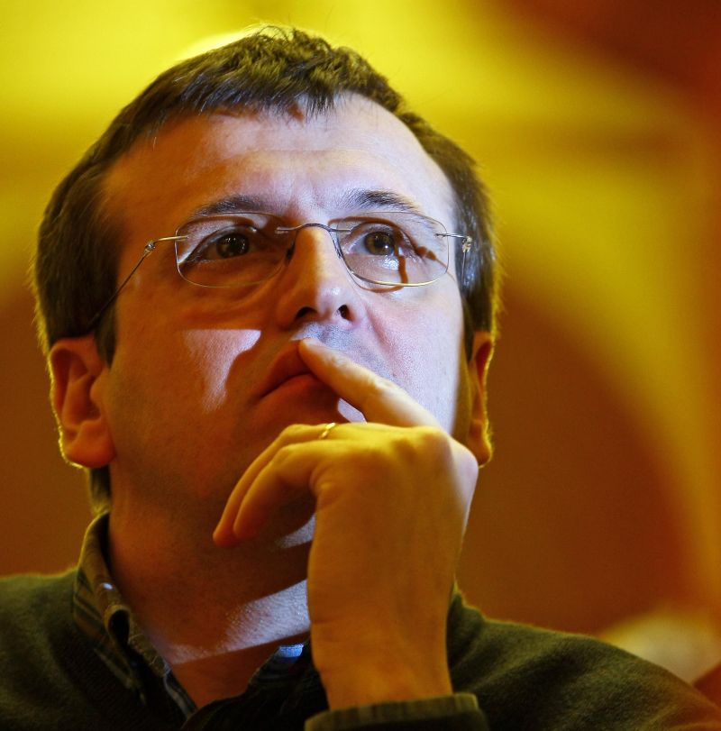 Cristian Preda părăseşte cu regret funcţia de consilier prezidenţial