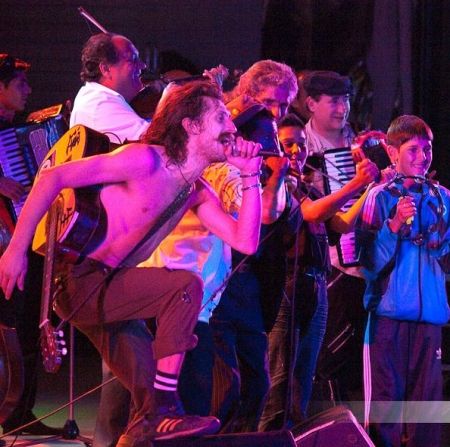Gogol Bordello: „România seamănă cu Ucraina dar e mult mai varză”