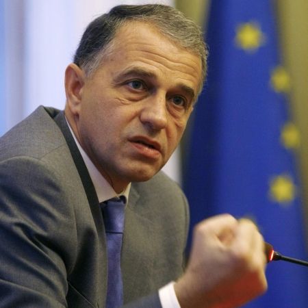 Pesediştii ameninţă cu ruperea Coaliţiei după europarlamentare