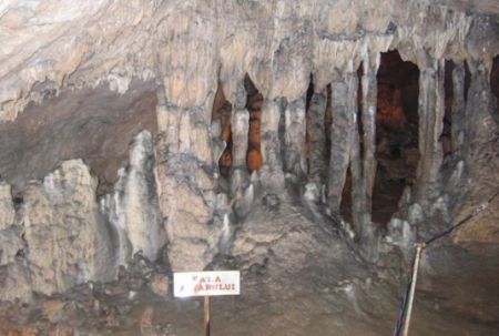 Peştera unde natura a învăţat arhitectură