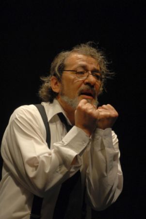 Piedici în calea „Zilelor Ionesco”