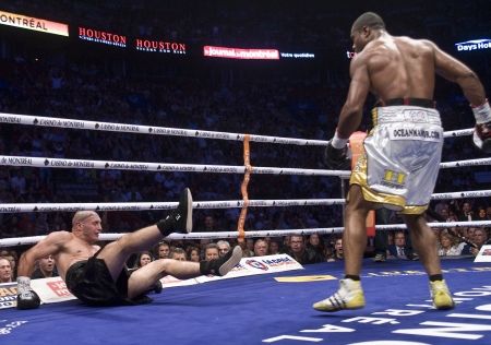 „Rechinul”, deposedat de centură