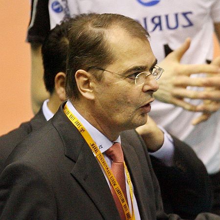 Stelian Moculescu face minuni