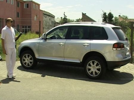 SUV nou, cu defecţiuni