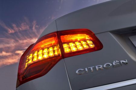 Turbodiesel mai puternic pentru C5 şi C6